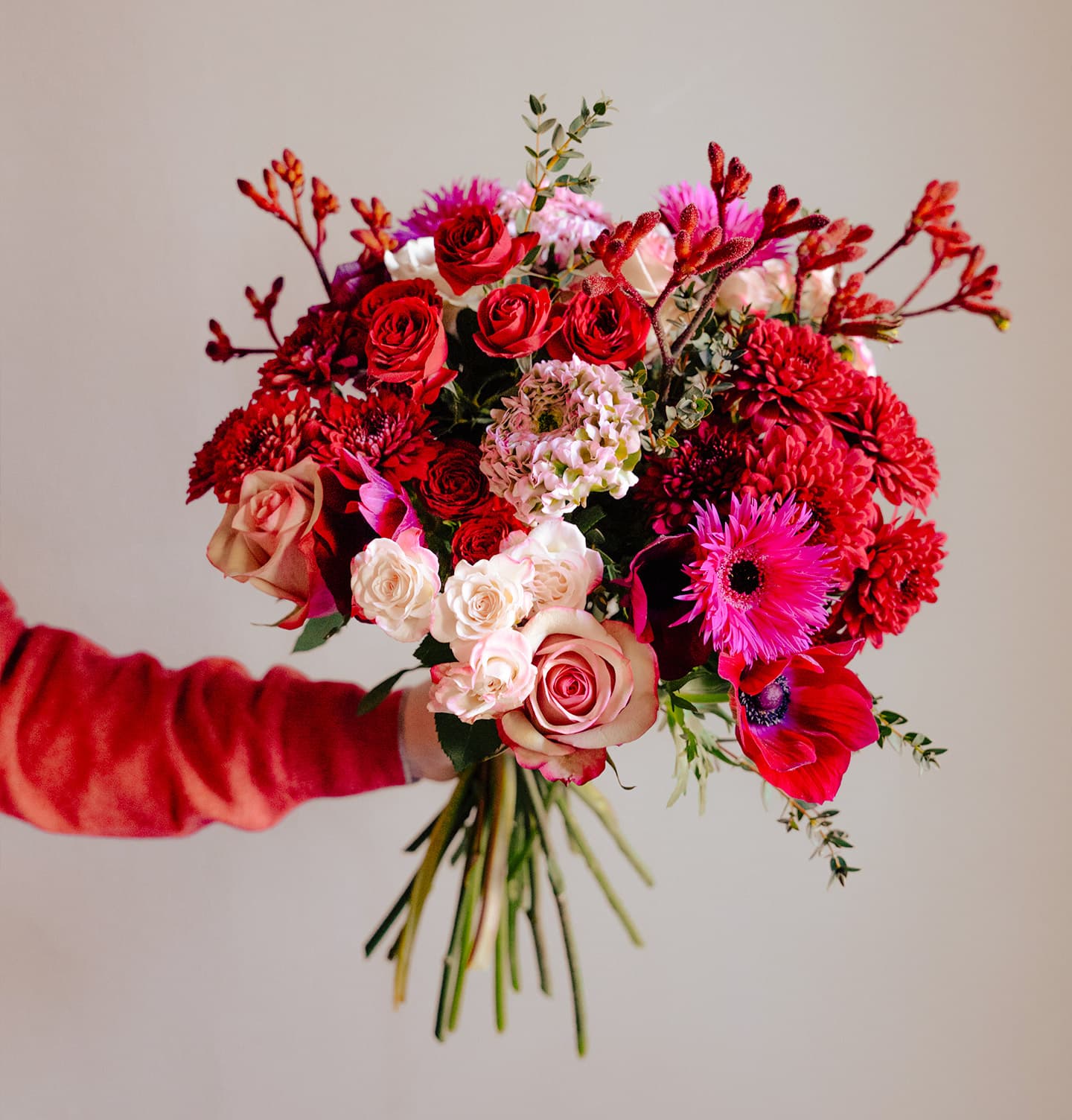 Mazzo di fiori new red passion fioraio legnano milano flowerart matteo crugnola