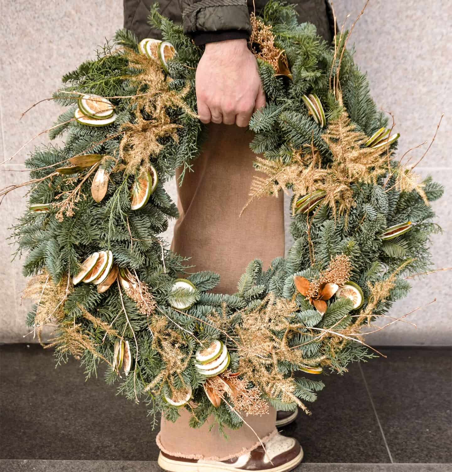 Ghirlanda di Natale Classic Gold Flowerart Matteo Crugnola fioraio Legnano
